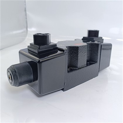 EATON VICKERS DG4V DG4V-5-6CMUC6-20 DG4V-5-8CJ-VM-UH{6-20 DG4V-5-33CJ-MUH{6-20 Electrovalvă hidraulică EATON